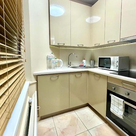 Apartament Great One Bed Right Near Opera House Kijów Zewnętrze zdjęcie