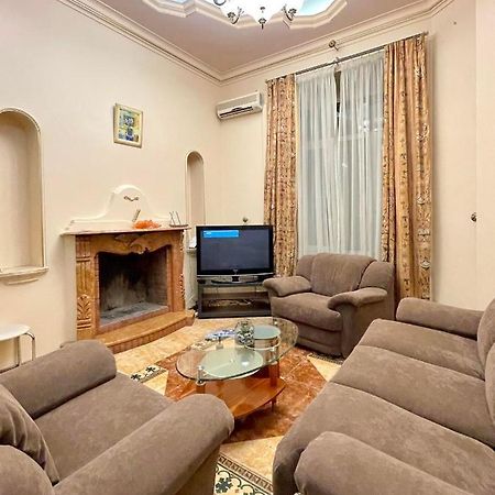 Apartament Great One Bed Right Near Opera House Kijów Zewnętrze zdjęcie
